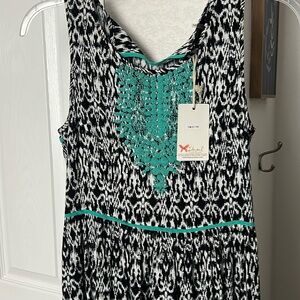 NWT THML maxi dress with embroidered front size medium